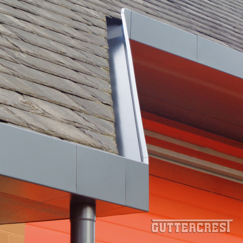 Bespoke box gutter special round downpipe